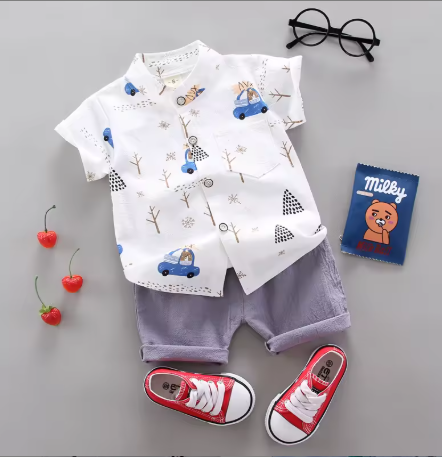 Ensemble 2 Pièces "Adventure" - Chemise Blanche Imprimé Voitures et Short Gris